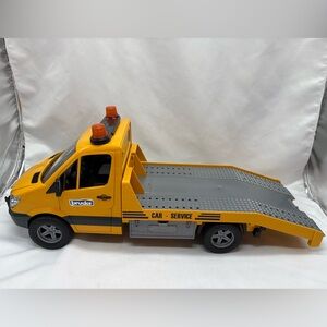 2010 Bruder 1/16 Mercedes Sprinter Car Transporter Yellow Truck 18”